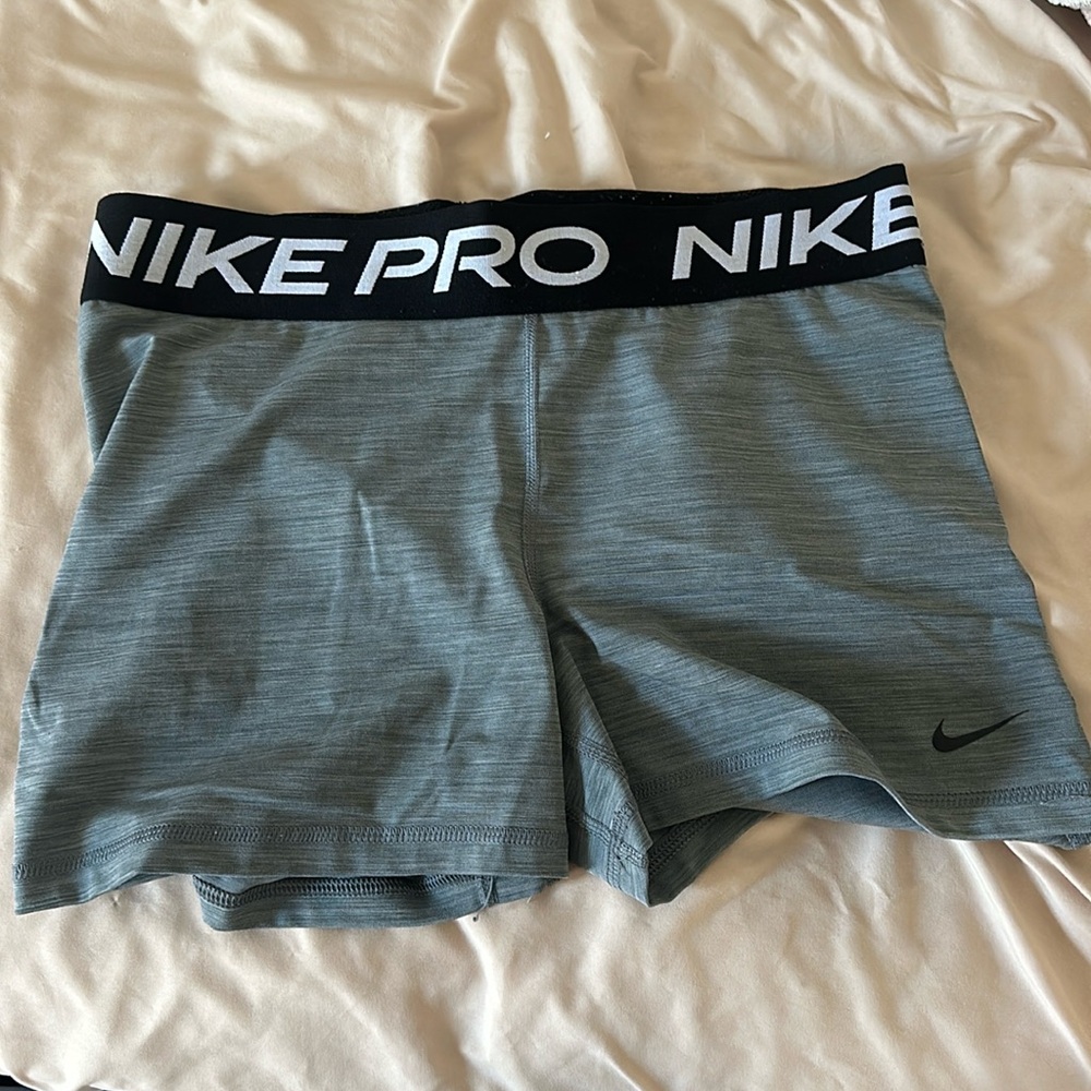 Grey Nike Pro